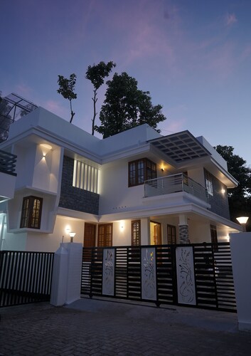 Homestay Nedumbassery - Full furnished 6BHK.10mins from Cochin Airport
