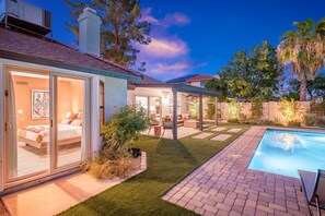 Pool - Luxurious Scottsdale Home|Heated Swimming Pool+BBQ (Scottsdale)