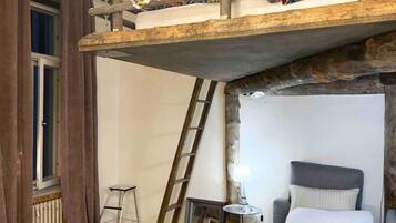 1 makuuhuone, vauvan matkasänky, Wi-Fi, vuodevaatteet