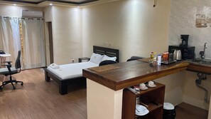 In-room safe, desk, iron/ironing board, free WiFi