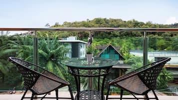 Habitación Deluxe doble, balcón, vistas a la montaña | Vistas del balcón