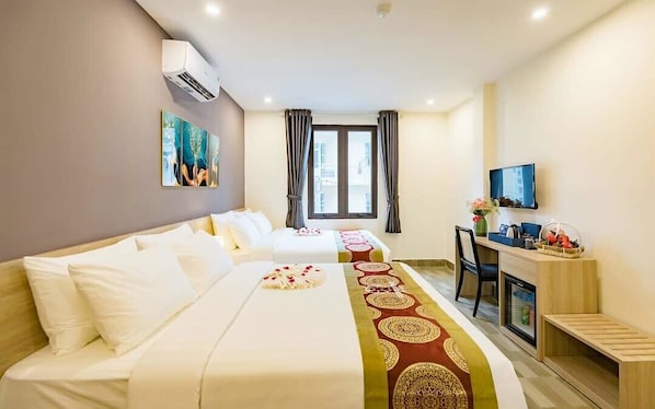 Basic Quadruple Room | Premium bedding, Select Comfort beds, minibar, individually furnished