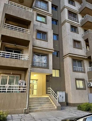 Exterior - Unique Hotel Apt In Madinaty b6.69.5.4 (New Cairo)