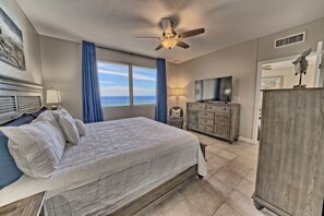 2 bedrooms, iron/ironing board, WiFi, bed sheets - Shores of Panama 915~2 Bdrm (Panama City Beach)