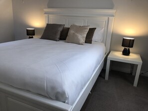 4 chambres, bureau, fer et planche à repasser, Wi-Fi