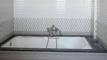 Habitación Royal | Baño | Amenidades de baño ecológicas