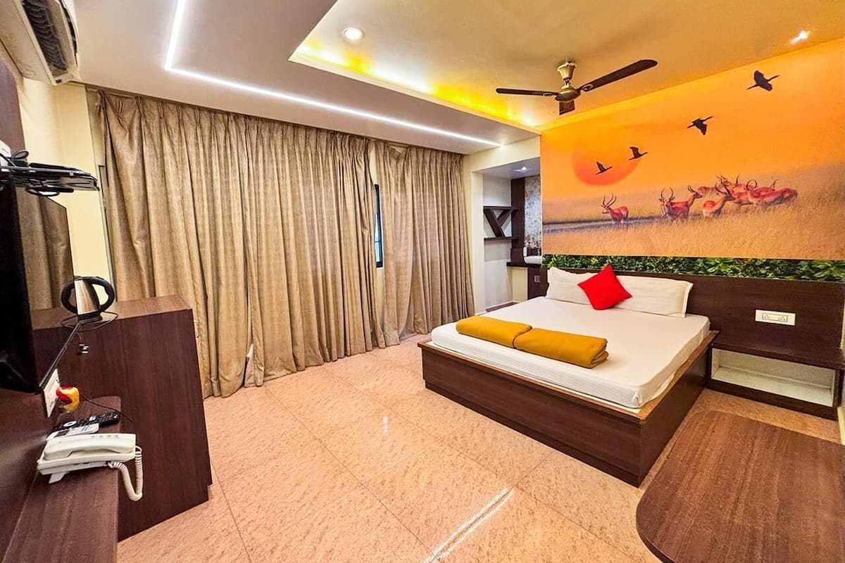 Deluxe Room | Free WiFi, bed sheets