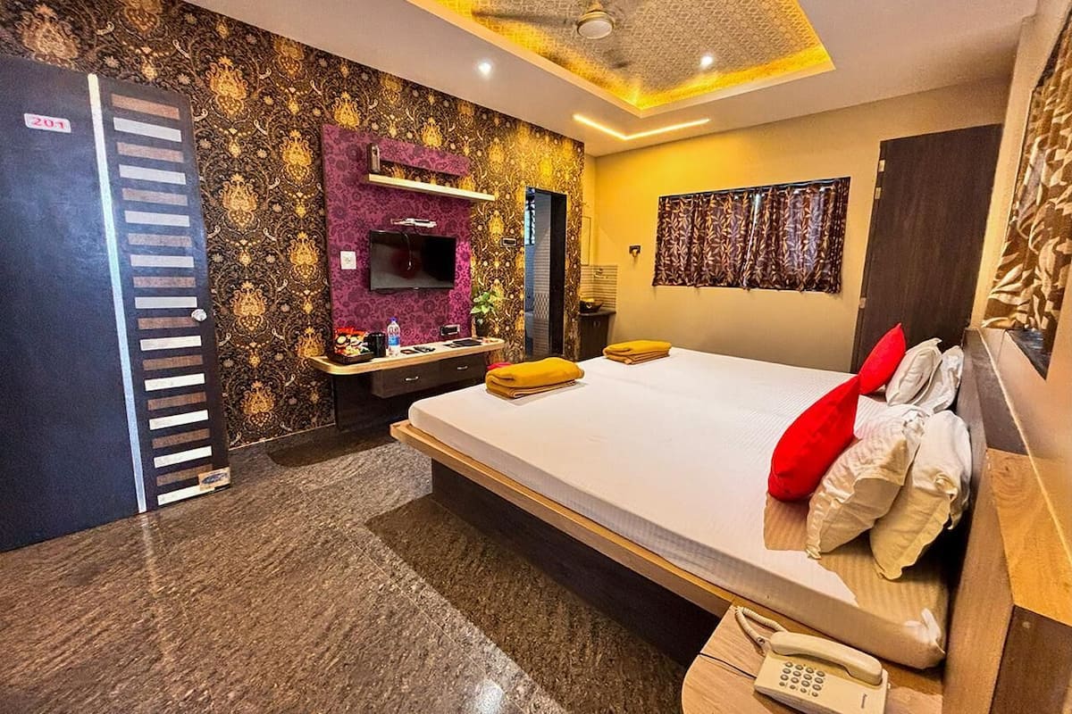 Excutive Room | Free WiFi, bed sheets