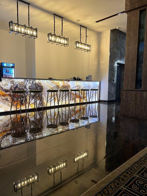 Bar (in der Unterkunft)