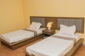 2 Schlafzimmer, Schreibtisch, Bügeleisen/Bügelbrett, kostenloses WLAN