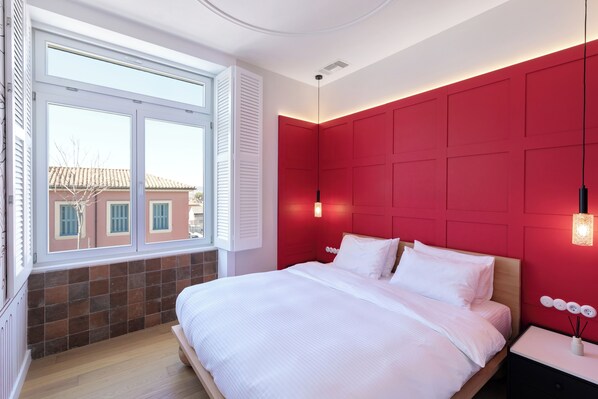 Apartment (Aphrodite) | 1 bedroom, in-room safe, iron/ironing board - Agora Suites (Athens)