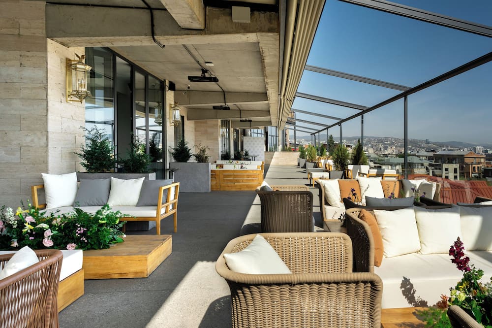 Castor & Pollux Hotel