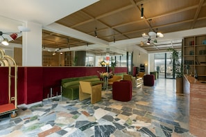 Reception - Castor & Pollux Hotel (Tbilisi)