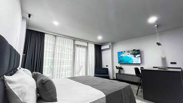 1 chambre, bureau, fer et planche à repasser, Wi-Fi gratuit
