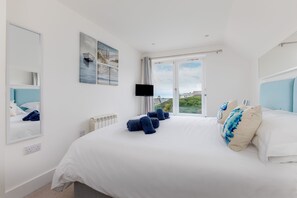 3 bedrooms, individually decorated, individually furnished, free WiFi - The Beach House (Wadebridge)