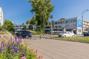 Exterior - Apartment in the City Centre by Renters (Warsaw)