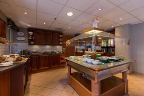 Gratis morgenmadsbuffet hver dag