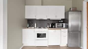 Basic-Apartment, 1 Queen-Bett und Schlafsofa, Nichtraucher | Eigene Küche | Kühlschrank, Geschirrspüler, Wasserkocher, Kochgeschirr/Geschirr/Besteck