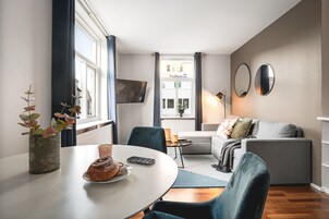 Basic Apartment, 1 Queen Bed with Sofa bed, Non Smoking | Individually decorated, individually furnished, laptop workspace