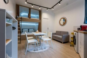 Interior - Home Voltaire (Paris)