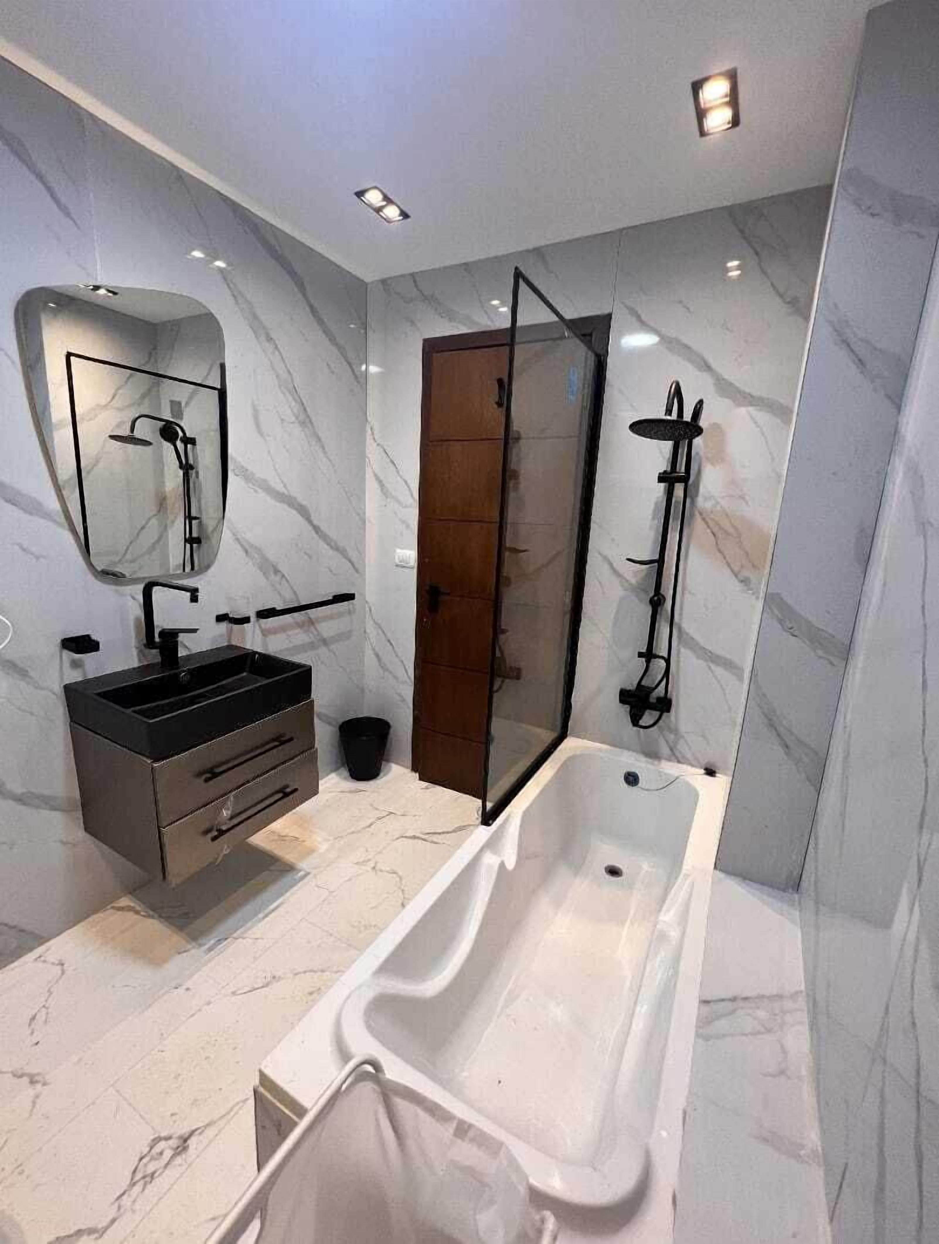 Apartment | Bathroom