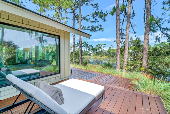 Terrace/patio - 8 Gull Point: BESTNEST/Luxe by Beverly Serral, Private Pool, Stunning View (Hilton Head Island)