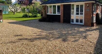 Cosy coastal retreat a favourite with walkers due to its natural location.