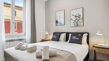 2 chambres, décoration personnalisée, ameublement personnalisé, bureau