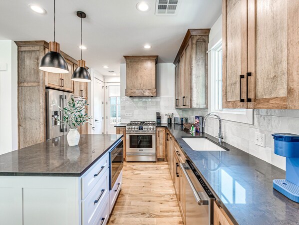 Fridge, microwave, coffee/tea maker, toaster - New Property in Carlton Landing-Nolan's Nook (Carlton Landing)