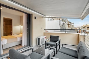 Single Studio with balcony | Terraza o patio