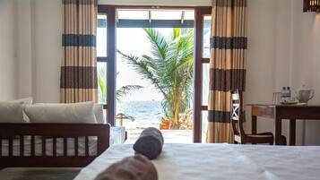 6 bedrooms, iron/ironing board, free WiFi, bed sheets