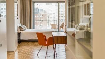 1 chambre, coffres-forts dans les chambres, bureau