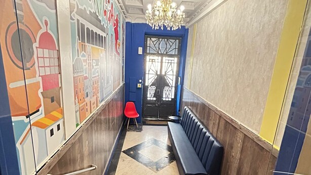 Reception - Samps Hostel (Lisbon)