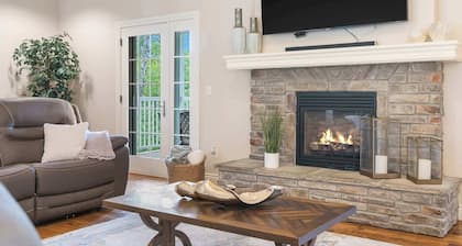 Villa at the Hills - A Grand Branson Vacation! 4 BDR Golf Resort Villa