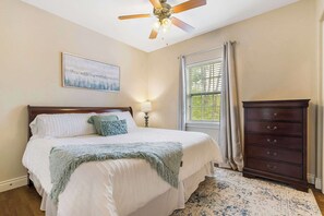 House, Multiple Beds, Patio, Garden View (Villa at the Hills) - Villa at the Hills - A Grand Branson Vacation! 4 BDR Golf Resort Villa (Branson)