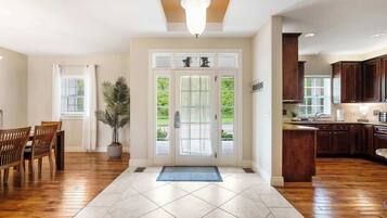 Rumah, Beberapa Tempat Tidur, patio, pemandangan kebun (Villa at the Hills) | Interior