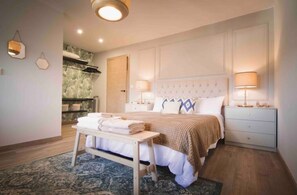 5 chambres, fer et planche à repasser, Wi-Fi, literie fournie