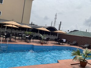 Piscine extérieure