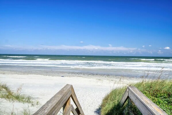 Beach - Ocean Seaside Escape A
(Jacksonville Beach)