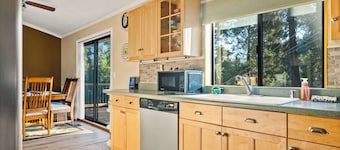 The Leehive Near Lake Arrowhead Village