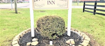 Apt. 5 - Ensuite Bath, Roku, Kitchenette, Full