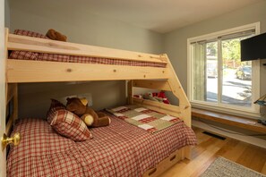 3 Schlafzimmer, Bügeleisen/Bügelbrett, kostenloses WLAN, Bettwäsche