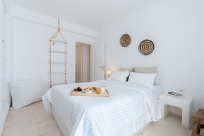4 bedrooms, iron/ironing board, free WiFi, bed sheets - Luxury VillaThelgoMykonos I, amazing sea View! (Mykonos)