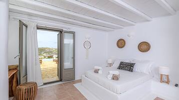 3 bedrooms, iron/ironing board, travel cot, free WiFi