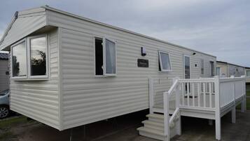 Cabin, Multiple Beds | Exterior