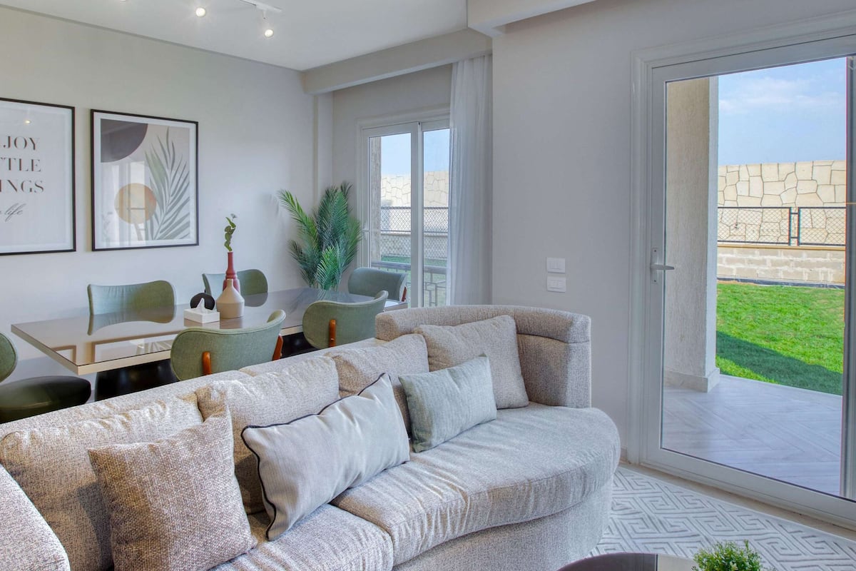 Standard Apartment, 2 Bedrooms | 1 bedroom, in-room safe, blackout drapes, iron/ironing board