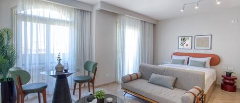 1 bedroom, minibar, in-room safe, blackout drapes