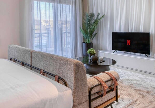 Estudio estándar | 1 habitación, minibar y caja de seguridad en la habitación 