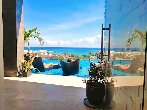 Udendørs pool, liggestole