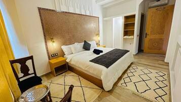 Chambre Double Confort | Chambres insonorisées, draps fournis